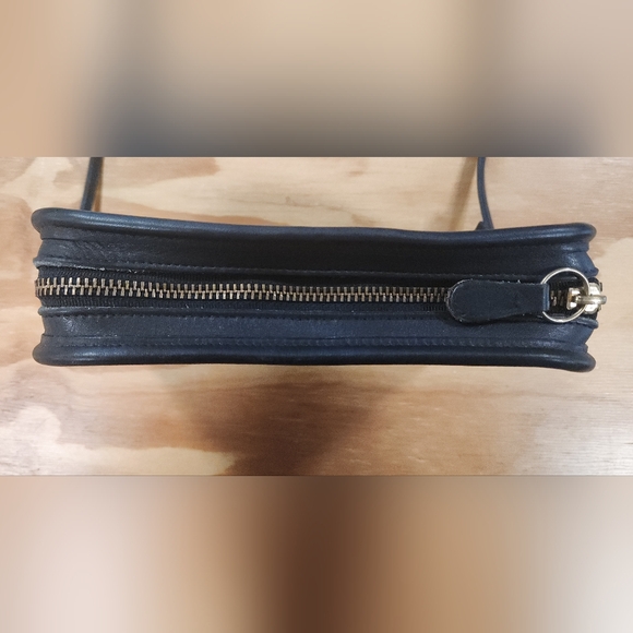 Vintage Coach 9925 Black Leather Bag - Picture 4 of 11